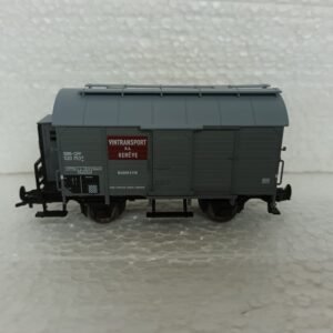 Wagon transport de vin CFF avec aménagement intérieur